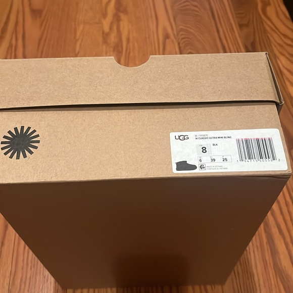 Ugg Mini bling classic boots - Picture 9 of 12